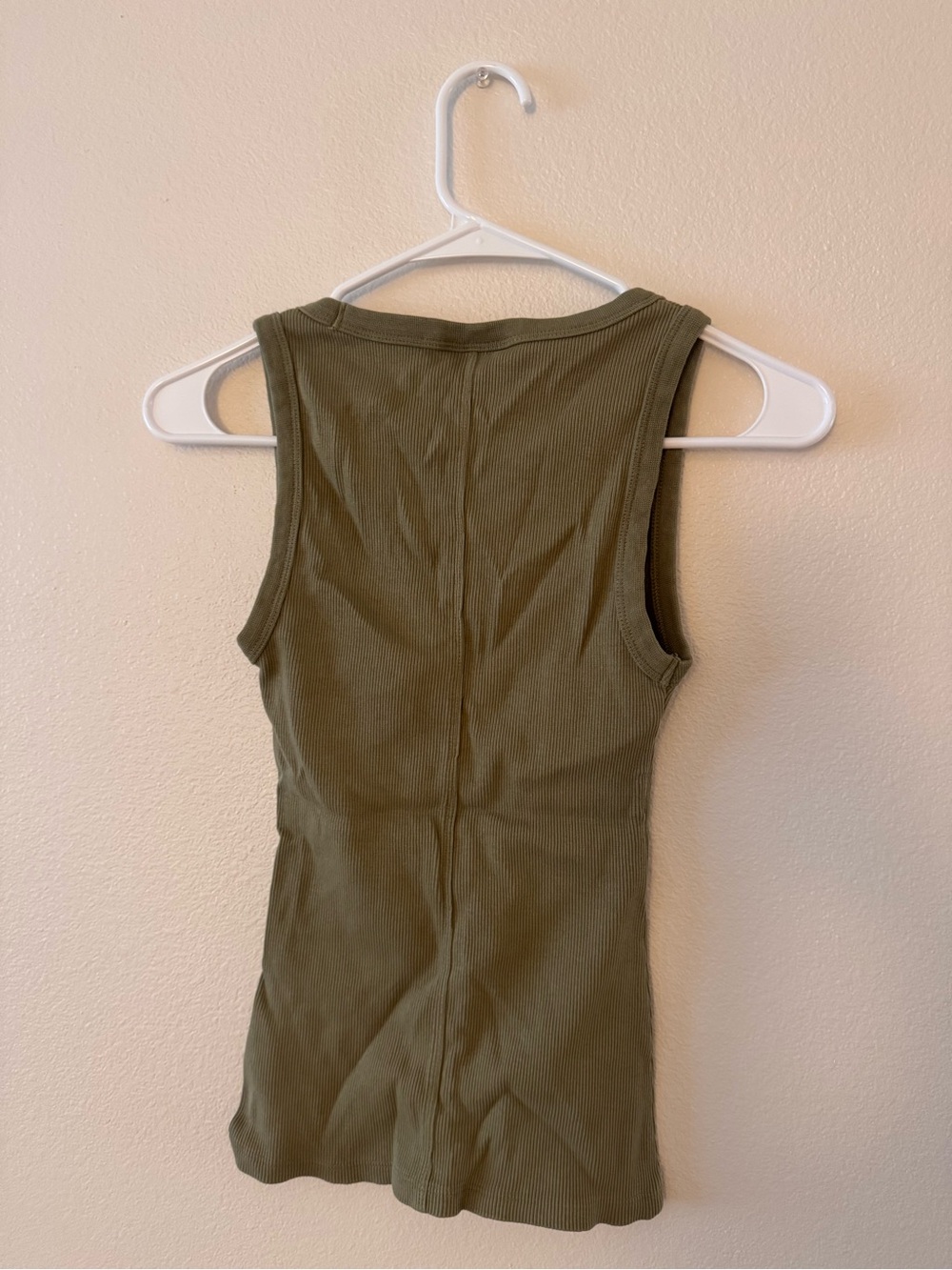 Universal Thread Olive Ribbed Scoop Tank - Picture 2 of 2